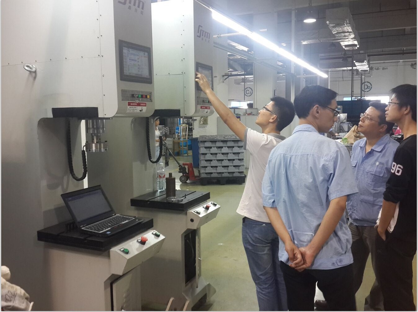 Working principle of servo press, Shanghai precise servo pressure