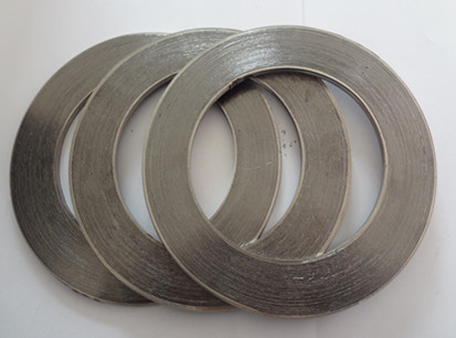 Graphite winding gasket, metal winding pad